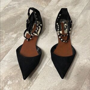 Elegant Black Studded Women's Shoes